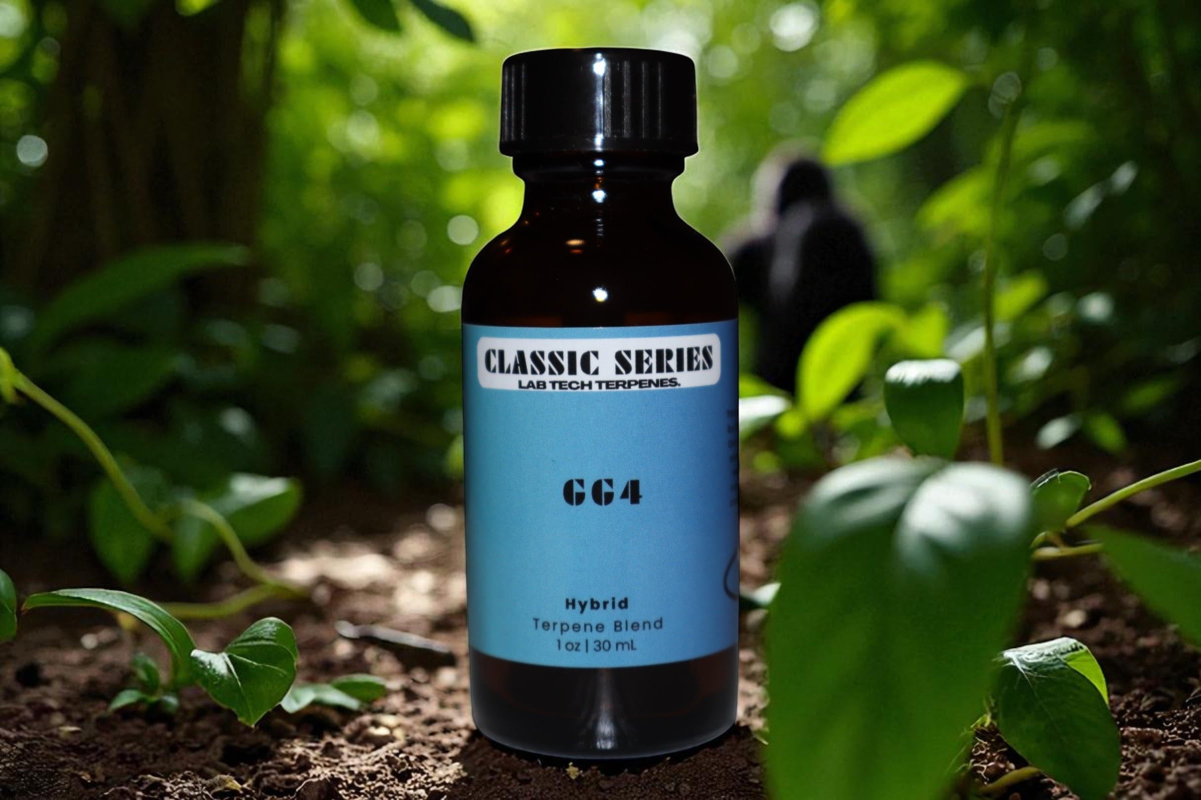 GG4 hybrid terpene blend bottle in nature