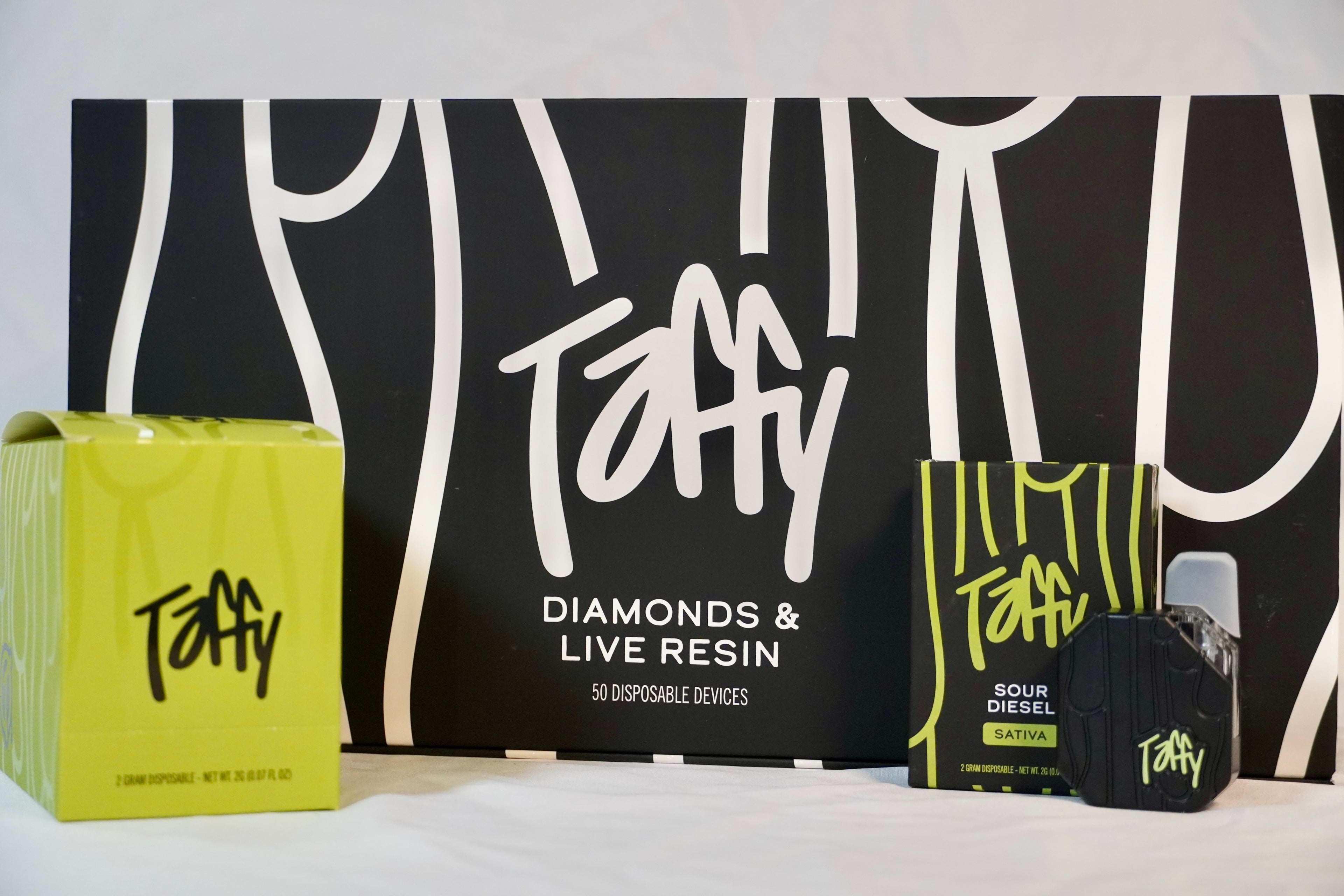 Taffys vape packaging wholesale display